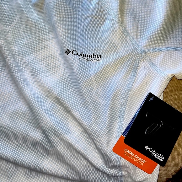 Columbia women’s Titanium Titan Pass Sun Deflector Short Sleeve Tee Shirt NWT - Picture 2 of 8
